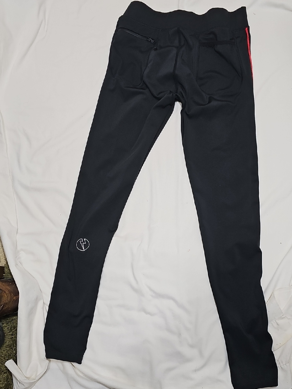 KAPOW Meggins Black Athletic Leggings with Contrast Accents - Picture 5 of 11